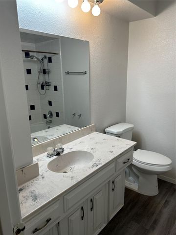 9 Oak Circle, Hickory Creek, TX 75065