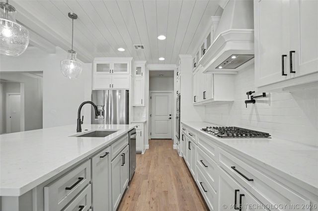 1612 E 114th Street, Jenks, OK 74037