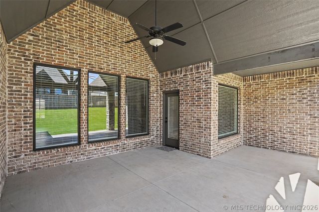 1612 E 114th Street, Jenks, OK 74037