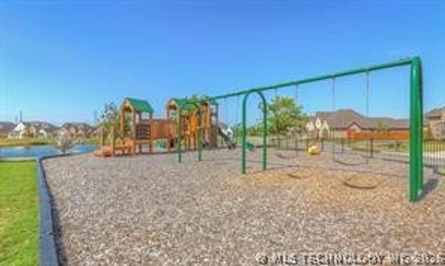 1612 E 114th Street, Jenks, OK 74037