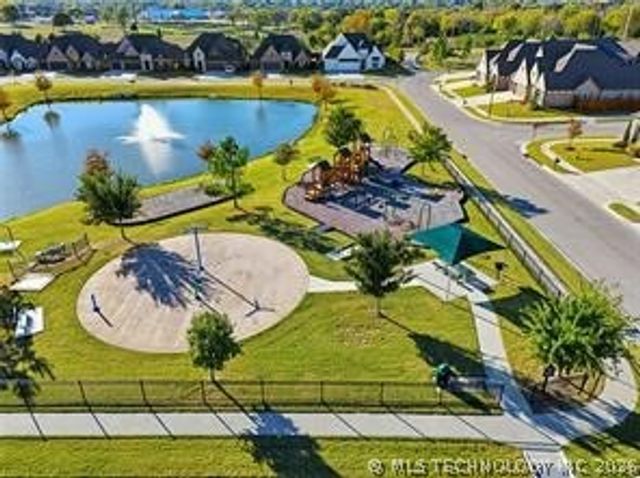 1612 E 114th Street, Jenks, OK 74037