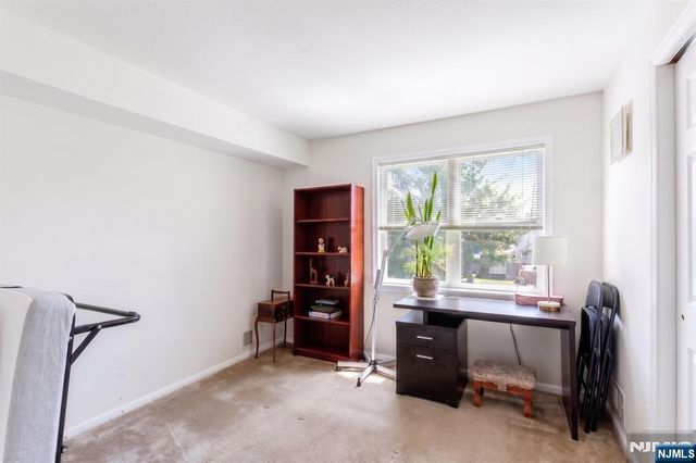 81 Park Edge 2K, Berkeley Heights, NJ 07922