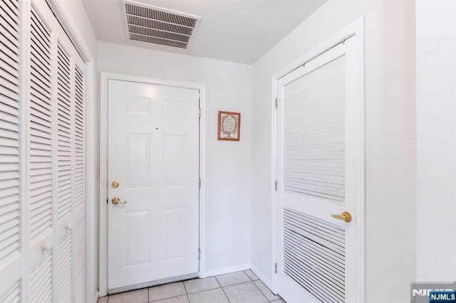 81 Park Edge 2K, Berkeley Heights, NJ 07922