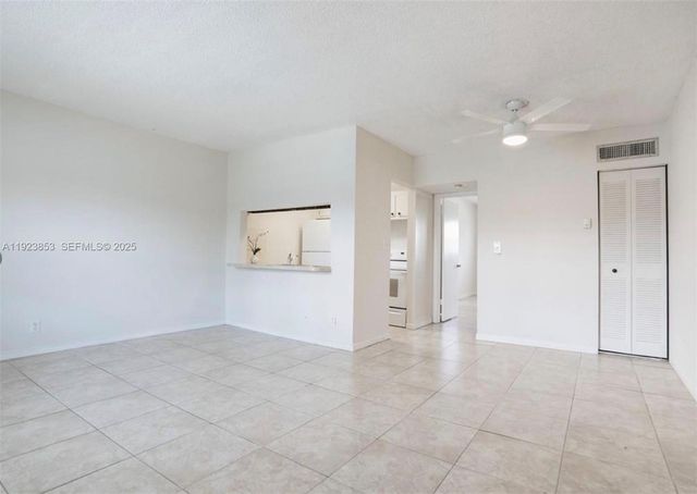 1470 N Dixie Hwy 42, Fort Lauderdale, FL 33304