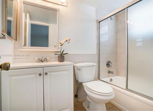 1470 N Dixie Hwy 42, Fort Lauderdale, FL 33304