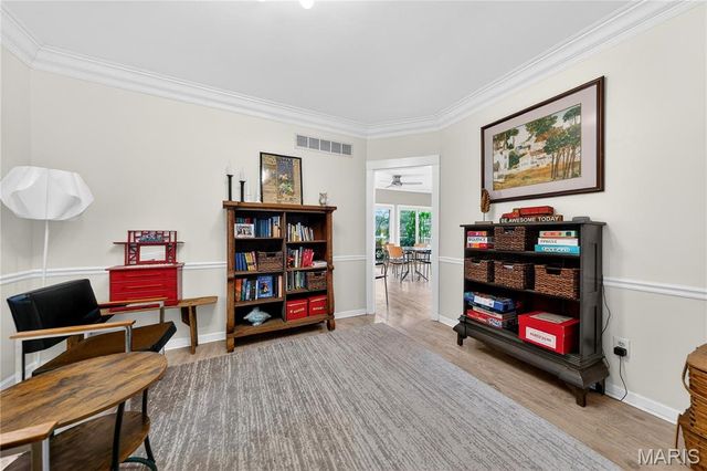 1187 Hawken Place, Webster Groves, MO 63119