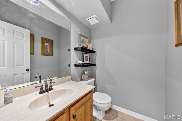 1187 Hawken Place, Webster Groves, MO 63119