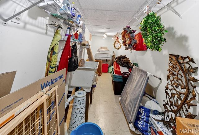 1187 Hawken Place, Webster Groves, MO 63119