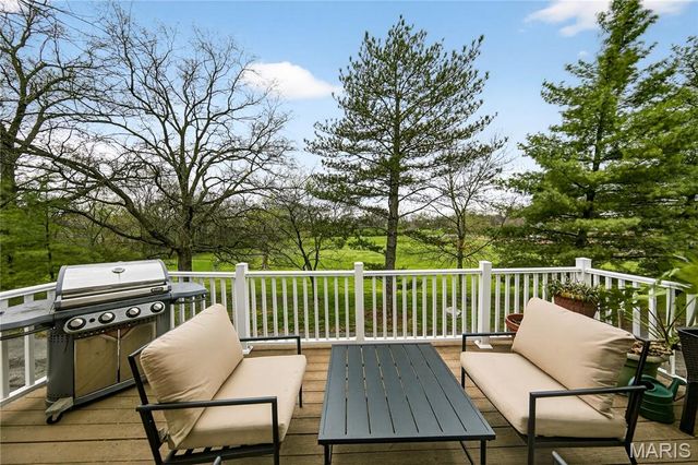 1187 Hawken Place, Webster Groves, MO 63119