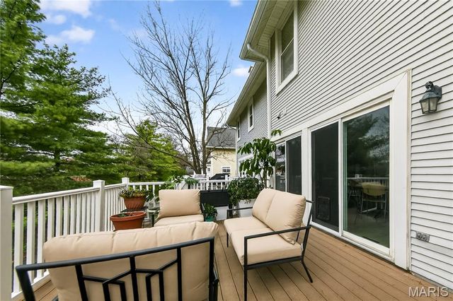 1187 Hawken Place, Webster Groves, MO 63119