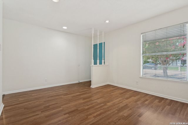 4407 Sun Vista Ln, San Antonio, TX 78217