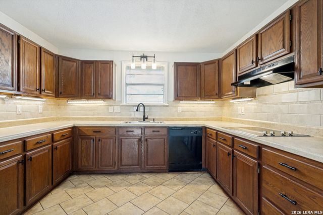 4407 Sun Vista Ln, San Antonio, TX 78217
