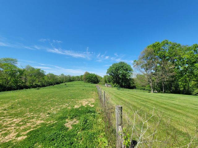 1557 Beaver Road, Walton, KY 41094