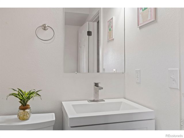 100 S Cucharas Mountain Court, Livermore, CO 80536