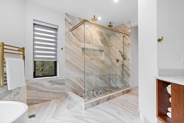 71 Grove St, Brookline, MA 02467