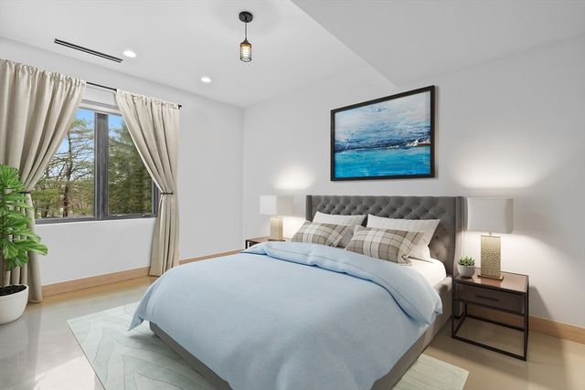 71 Grove St, Brookline, MA 02467