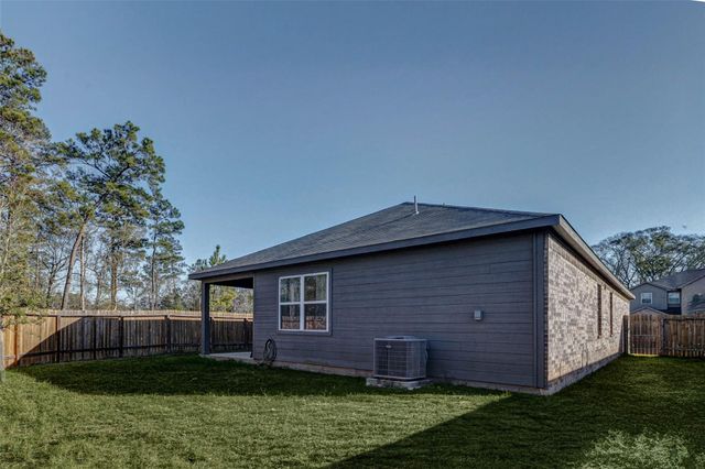 25423 Glacier Lake Drive, Cleveland, TX 77328