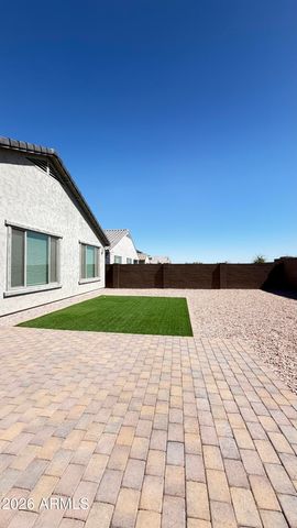 8529 S 67th Drive, Laveen, AZ 85339