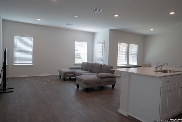 5903 cosmic crisp, San Antonio, TX 78252