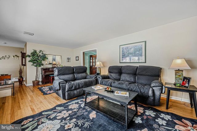 2308 BELFORD DR, Wilmington, DE 19808