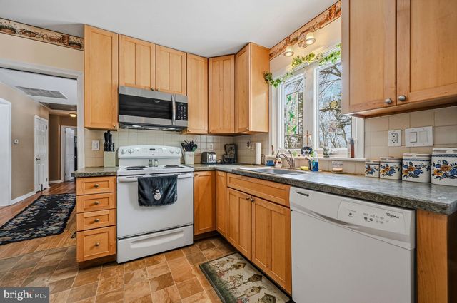 2308 BELFORD DR, Wilmington, DE 19808