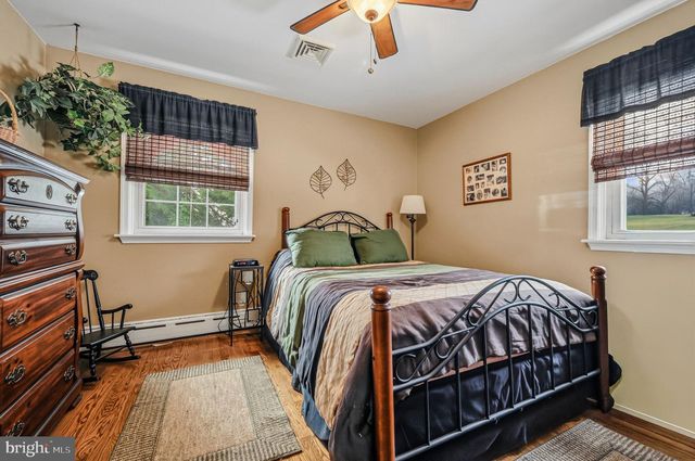 2308 BELFORD DR, Wilmington, DE 19808