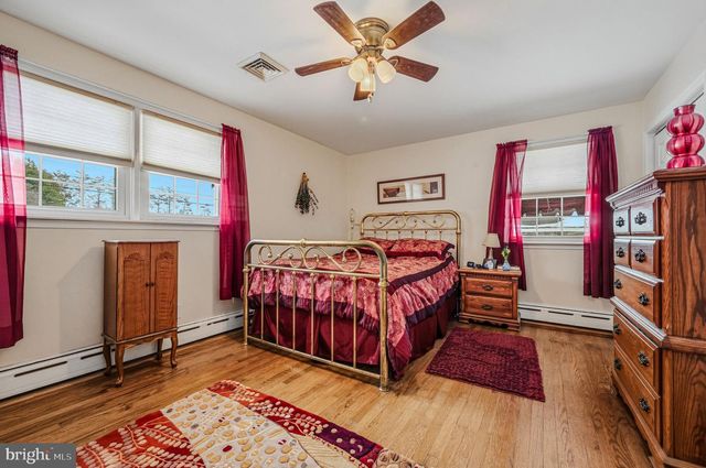 2308 BELFORD DR, Wilmington, DE 19808