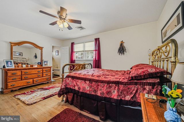 2308 BELFORD DR, Wilmington, DE 19808