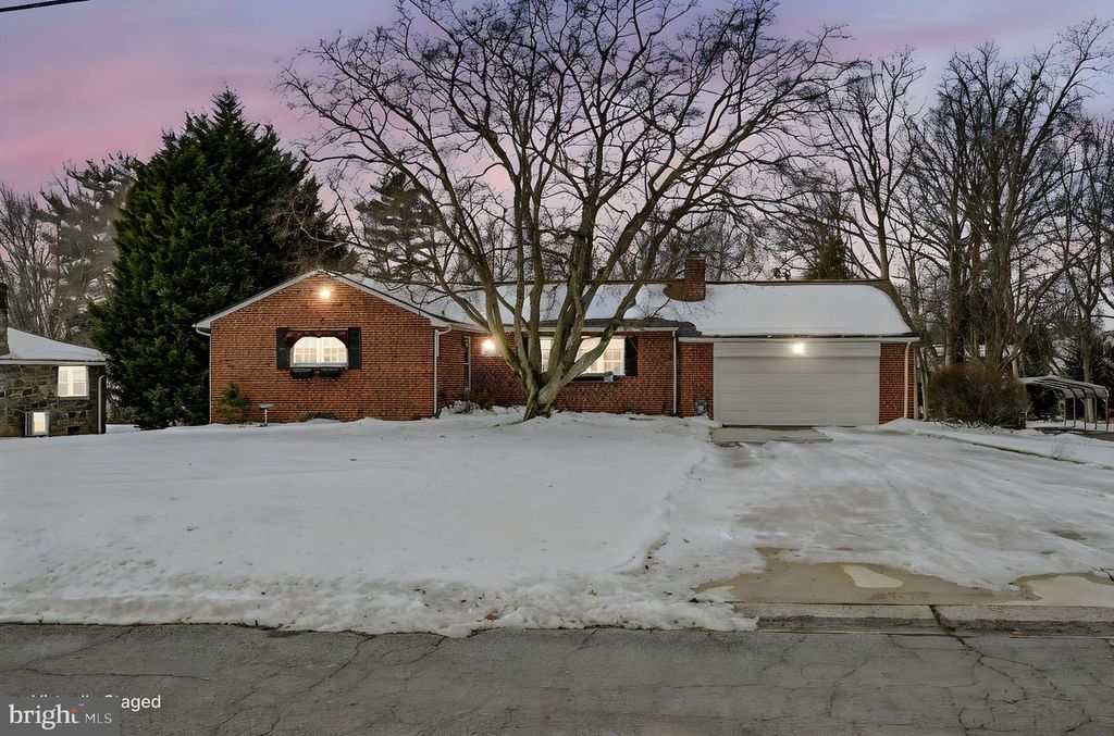 2308 BELFORD DR, Wilmington, DE 19808