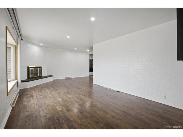 308 5th St, Dacono, CO 80514