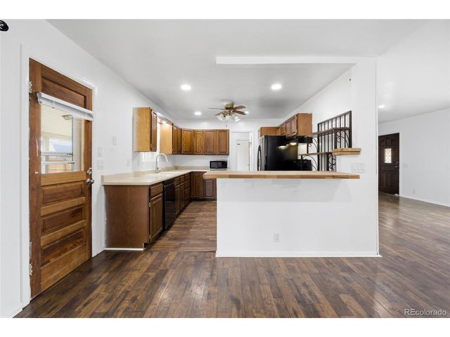 308 5th St, Dacono, CO 80514