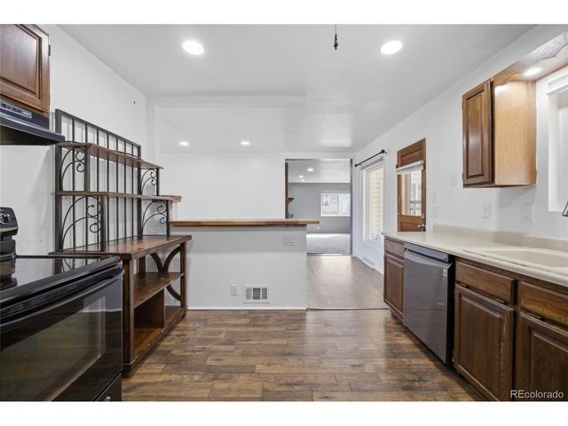308 5th St, Dacono, CO 80514