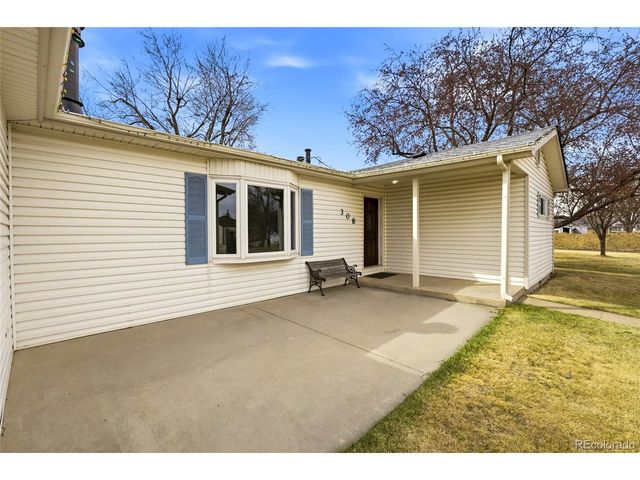 308 5th St, Dacono, CO 80514