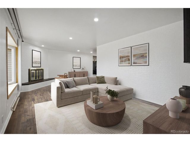 308 5th St, Dacono, CO 80514