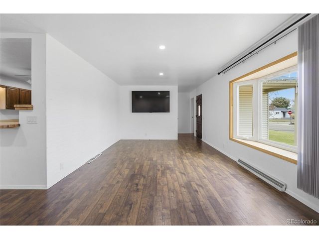 308 5th St, Dacono, CO 80514