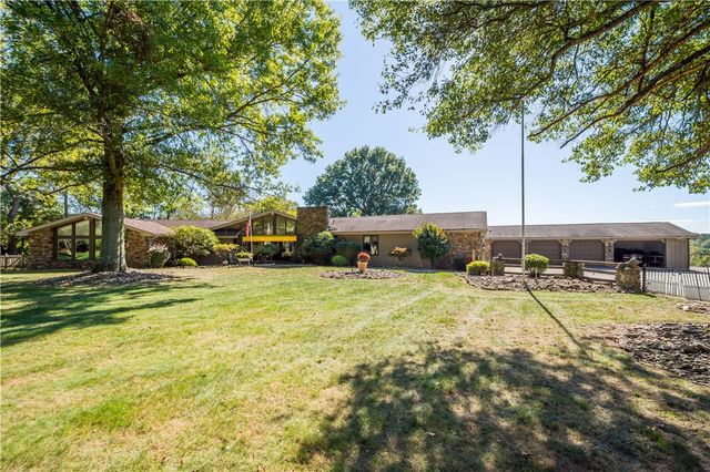 375 Wray Large Rd, Jefferson Hills, PA 15025