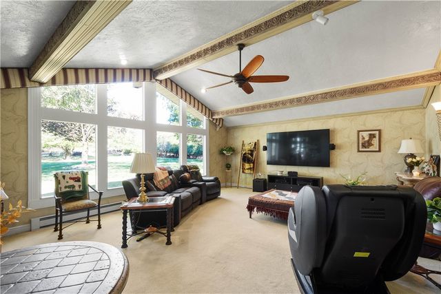 375 Wray Large Rd, Jefferson Hills, PA 15025