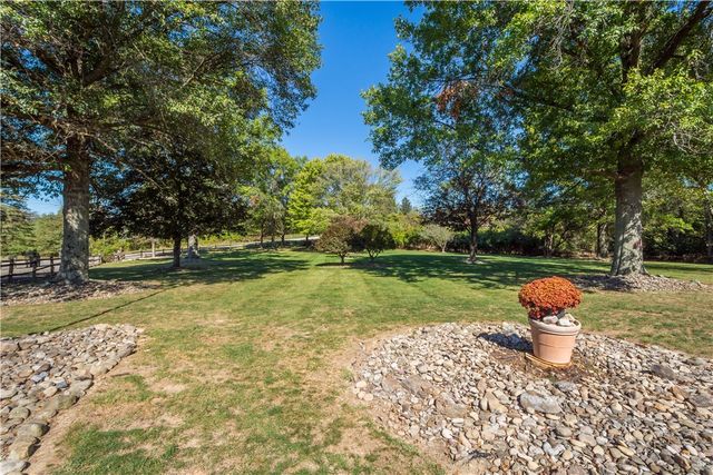 375 Wray Large Rd, Jefferson Hills, PA 15025