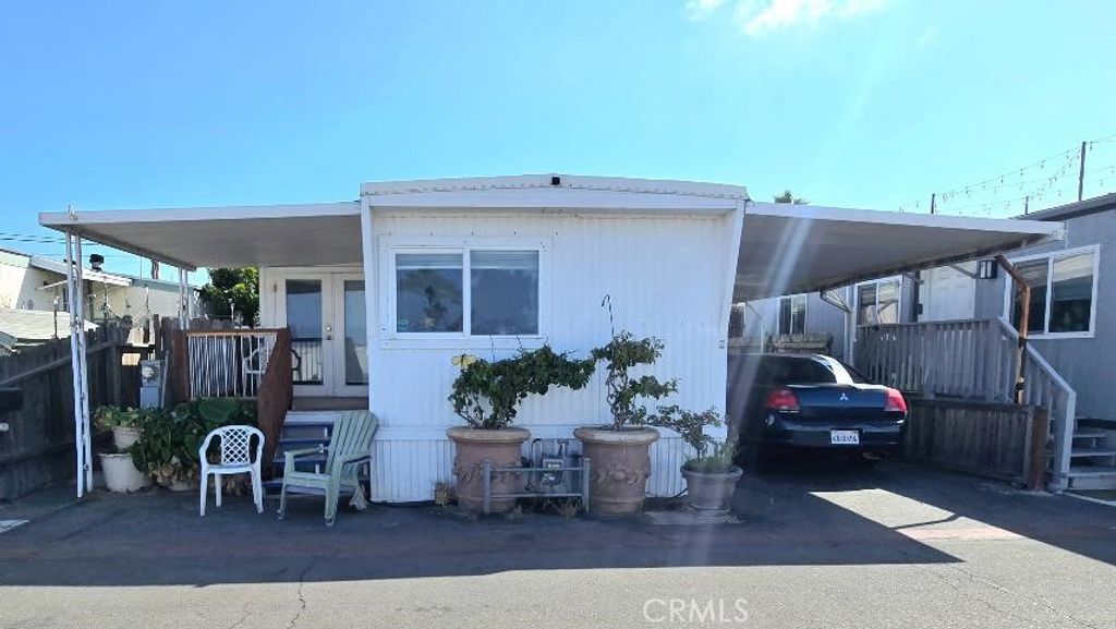 Image 2 of property listing at 21752 Pacific Coast Hwy 9, Huntington Beach, CA 92646