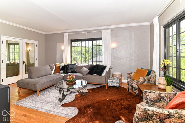 5347 N College Avenue 301, Indianapolis, IN 46220