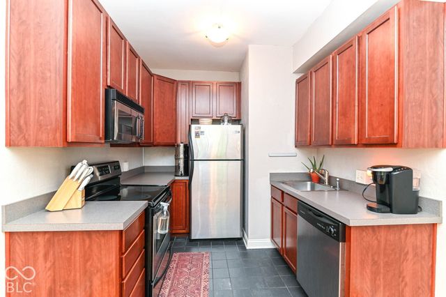 5347 N College Avenue 301, Indianapolis, IN 46220
