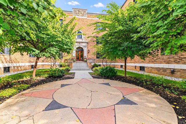 5347 N College Avenue 301, Indianapolis, IN 46220