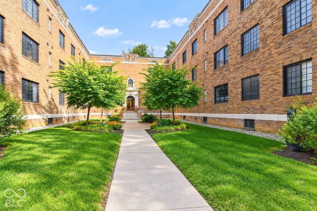 5347 N College Avenue 301, Indianapolis, IN 46220