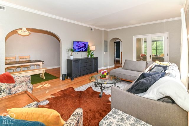 5347 N College Avenue 301, Indianapolis, IN 46220