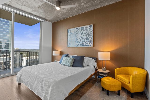 360 Nueces ST 3904, Austin, TX 78701
