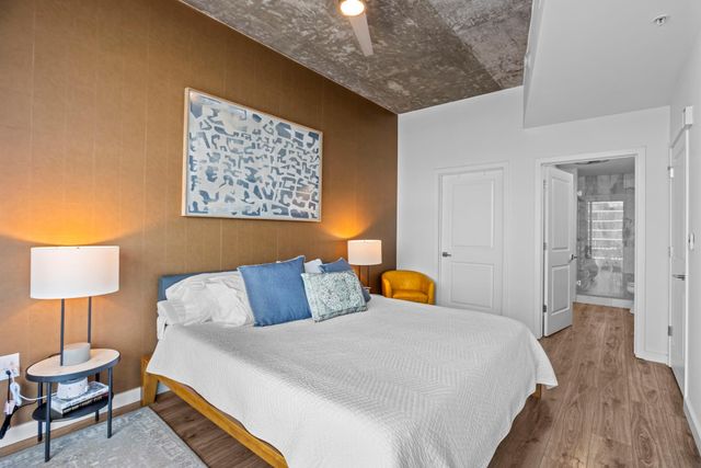 360 Nueces ST 3904, Austin, TX 78701