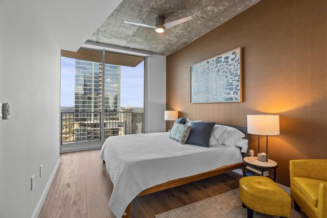 360 Nueces ST 3904, Austin, TX 78701