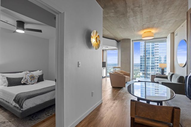 360 Nueces ST 3904, Austin, TX 78701