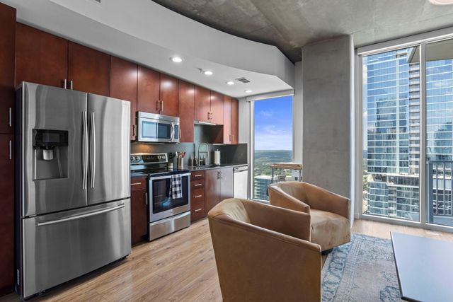 360 Nueces ST 3904, Austin, TX 78701