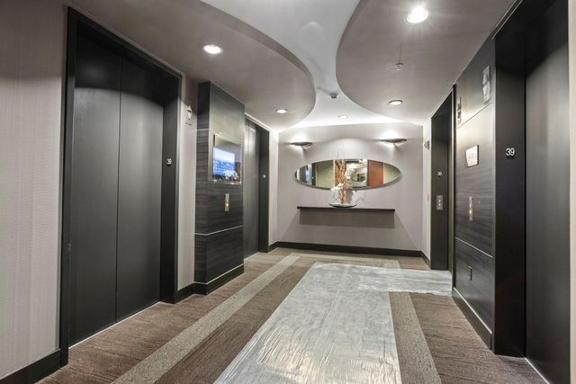 360 Nueces ST 3904, Austin, TX 78701